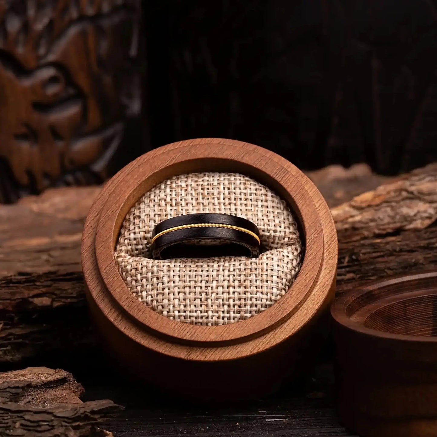 RESONANCE — Guitar String Ring