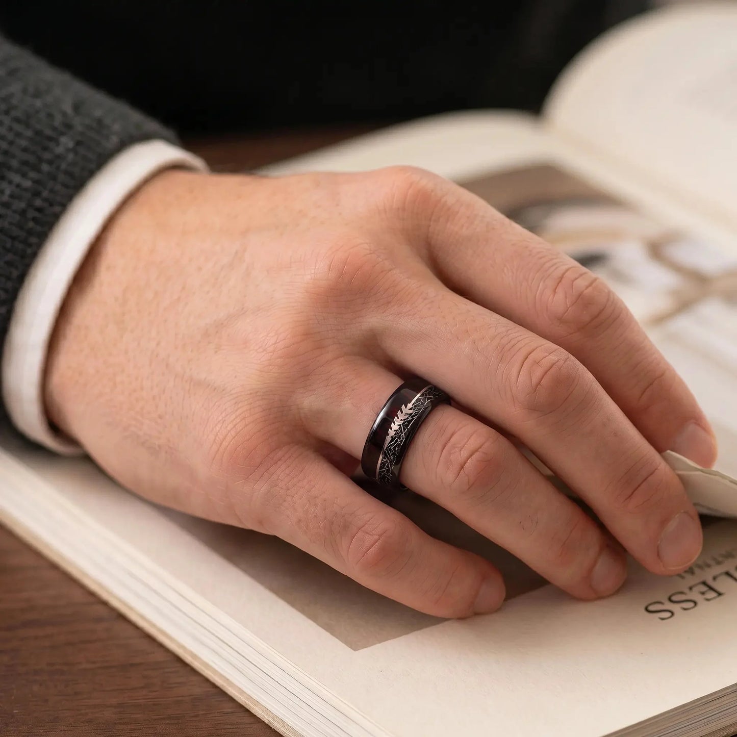 ISHI no MORI — Meteorite & Rosewood Ring