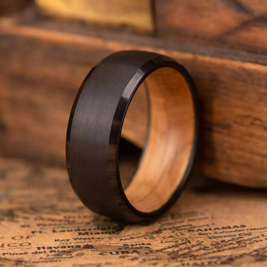 TAKUMI — Japanese Whiskey Ring